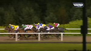 Video preview image for Dundalk 19:45 - BetVictor Bet €5 Get €40 Offer Handicap (Div 2)