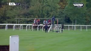 Video preview image for Kempton Park 17:35 - Matchbook Novices' Hurdle (4)