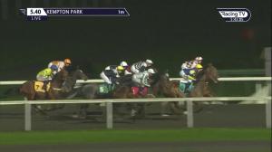 Video preview image for Kempton Park 17:40 - 32Red On The App Store Nursery Handicap (5)