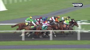 Video preview image for Kempton Park 13:30 - Matchbook Best Value Exchange Handicap (5) (Div 1)