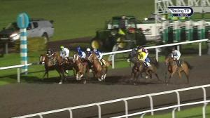 Video preview image for Kempton Park 17:00 - Matchbook Casino Apprentice Handicap (6)