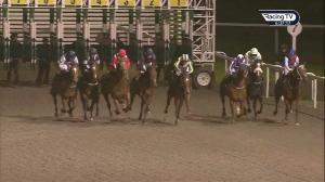 Video preview image for Chelmsford City 18:25 - Bet In Play At totesport.com Handicap (4)