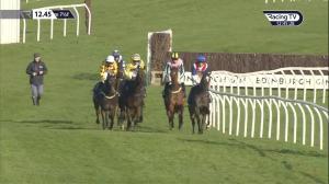 Video preview image for Kelso 12:45 - Bruce Farms Supporting World Horse Welfare Novices' Handicap Chase (4)