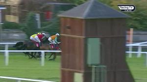 Video preview image for Sandown Park 15:30 - Casino At Virgin Bet Veterans' Handicap Chase (Leg 9) (2)