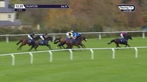 Video preview image for Taunton 12:55 - Cornish Rock Gin Selling Hurdle (5)