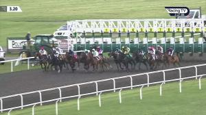 Video preview image for Kempton Park 15:20 - Matchbook London Middle Distance Series Final Handicap (2)