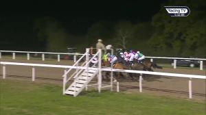 Video preview image for Chelmsford City 17:30 - Extra Places At totesport.com Handicap (6)