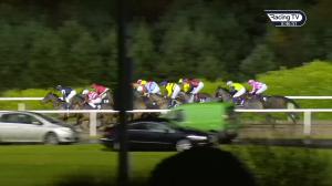 Video preview image for Dundalk 20:45 - Crowne Plaza Hotel Race & Stay Handicap 