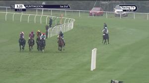 Video preview image for Huntingdon 15:25 - Gravitas Magazine Maiden Open National Hunt Flat (5)