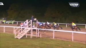 Video preview image for Chelmsford City 16:30 - Totepool Cashback Club At totesport.com Novice Stakes (4) (Div 2)