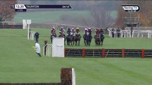 Video preview image for Taunton 12:35 - Annual Membership 2020 Available Today 'National Hunt' Novices' Hurdle (4) (Div 1)