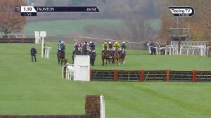 Video preview image for Taunton 13:10 - Annual Membership 2020 Available Today 'National Hunt' Novices' Hurdle (4) (Div 2)