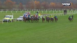 Video preview image for Taunton 14:15 - Ronnie Holbech and Paladin 1940 Novices' Handicap Chase (4)