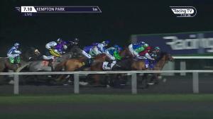 Video preview image for Kempton Park 19:10 - racingtv.com Handicap (6)