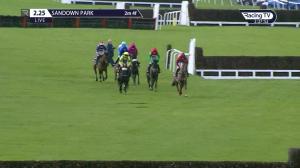Video preview image for Sandown Park 14:25 - Ballymore Winter Novices' Hurdle (Grade 2) (1)