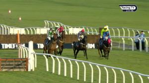 Video preview image for Kelso 14:15 - Edinburgh Gin Veterans' Handicap Chase (Leg 12) (2)