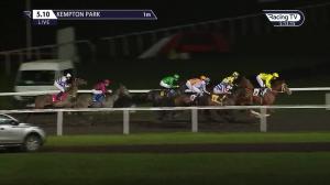 Video preview image for Kempton Park 17:10 - 100% Profit Boost At 32redsport.com Novice Stakes (5)