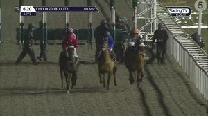 Video preview image for Chelmsford City 18:20 - Double Delight Hat-Trick Heaven At totesport.com Median Auction Maiden Stakes (6)