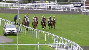 Video preview image for Kempton Park 15:15 - Try Unibet New Uniboosts Handicap Chase (2)