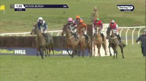 Video preview image for Musselburgh 13:55 - Betway Novices' Handicap Chase (4)