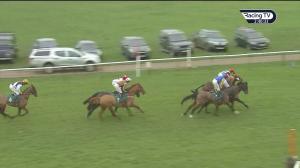 Video preview image for Warwick 14:40 - Watch RacingTV With Free Trial Now Handicap Hurdle (3)