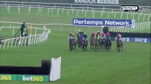 Video preview image for Huntingdon 15:35 - Pertemps Network Novices' Handicap Chase (4)