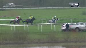 Video preview image for Huntingdon 15:05 - Pertemps Lady Protectress Mares' Chase (Listed) (1)