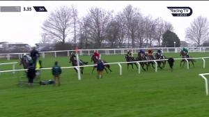 Video preview image for Cheltenham 15:35 - galliardhomes.com Cleeve Hurdle (Grade 2) (1)