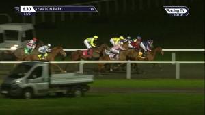 Video preview image for Kempton Park 18:30 - 32Red Casino Novice Stakes (5)