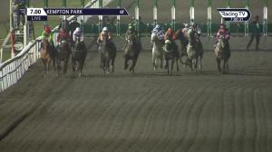 Video preview image for Kempton Park 19:00 - 32Red On The App Store Handicap (5)
