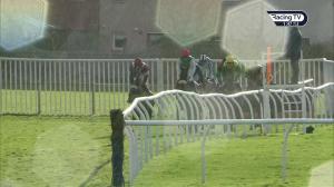 Video preview image for Kelso 13:45 - Racing To Work Handicap Hurdle (Qualifier) (3)