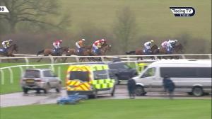 Video preview image for Wincanton 13:10 - Molson Coors EBF Mares' 'National Hunt' Novices' Hurdle (Qualifier) (4)