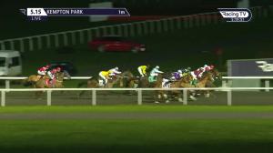 Video preview image for Kempton Park 17:15 - 32Red On The App Store Fillies' Novice Stakes (5)