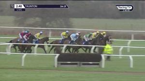 Video preview image for Taunton 14:40 - Richard Williams Memorial Novices' Handicap Chase (4)