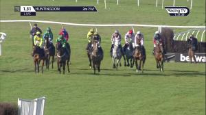 Video preview image for Huntingdon 13:31 - Betway Novices' Handicap Chase (4)