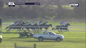 Video preview image for Huntingdon 15:05 - Betway Handicap Hurdle (2)