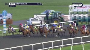 Video preview image for Kempton Park 17:00 - Racing TV Apprentice Handicap (7)