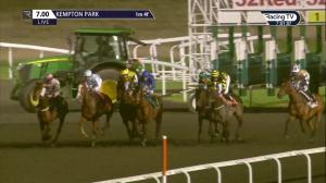 Video preview image for Kempton Park 19:00 - 100% Profit Boost At 32redsport.com Fillies' Handicap (5)