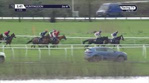 Video preview image for Huntingdon 15:41 - Betway Handicap Chase (4)