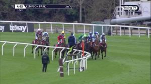 Video preview image for Kempton Park 16:45 - Betway Standard Open National Hunt Flat (5)