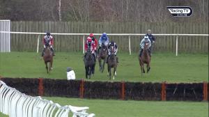 Video preview image for Catterick Bridge 15:15 - Racing TV Club Day Here Today Maiden Hurdle (Qualifier) (5)