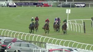 Video preview image for Stratford-on-Avon 15:20 - £50 Free Cheltenham Bet Via Bet Low6 App Handicap Chase (3)