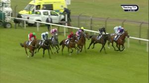 Video preview image for Pontefract 15:20 - Napoleons Casino Bradford Handicap (4)