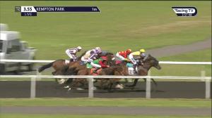 Video preview image for Kempton Park 15:55 - Unibet Casino Deposit £10 Get £40 Bonus Handicap (4) (Div 2)