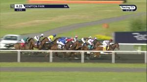 Video preview image for Kempton Park 18:25 - Unibet Extra Place Offers Every Day Maiden Fillies' Stakes (5) (Div 1)