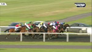 Video preview image for Kempton Park 19:25 - Unibet 3 Uniboosts A Day Handicap (4)