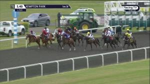 Video preview image for Kempton Park 17:40 - Unibet Extra Place Offers Every Day Fillies' Novice Stakes (5)