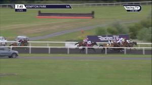 Video preview image for Kempton Park 19:45 - Unibet Casino Deposit £10 Get £40 Bonus Handicap (4)