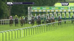 Video preview image for Haydock Park 16:20 - Cash Out At Bet365 Handicap (5)