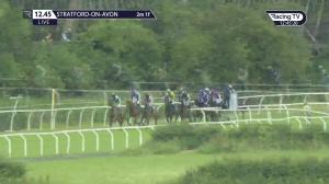 Video preview image for Stratford-on-Avon 12:45 - A Winner Everytime At Low6 Novices' Chase (3)